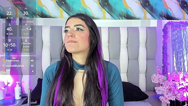 IsaDiiaz online show from March 10, 2026, 5:45 am