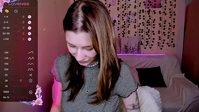 LinaBlossom  online show from December 14, 2025, 7:25 am