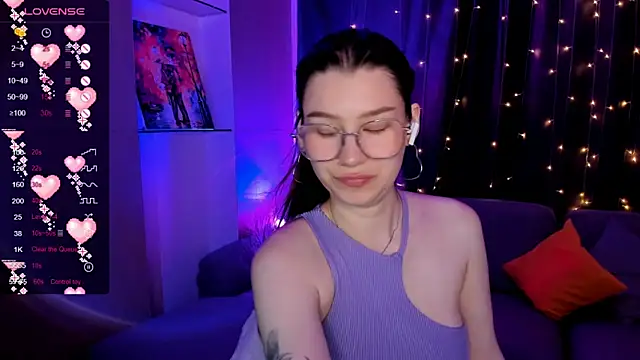 Snapshot of LinaBlossom_ chatting on July 6, 2026, 8:55 am LinaBlossom online show from July 6, 2026, 8:55 am