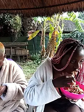 Snapshot of BlackPearl_19 chatting on April 6, 2026, 5:30 am BlackPearl 19 online show from April 6, 2026, 5:30 am