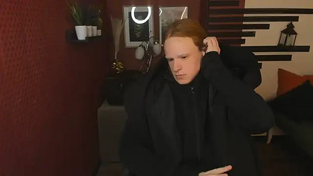 ChloeValentinee online show from November 26, 2025, 11:00 am