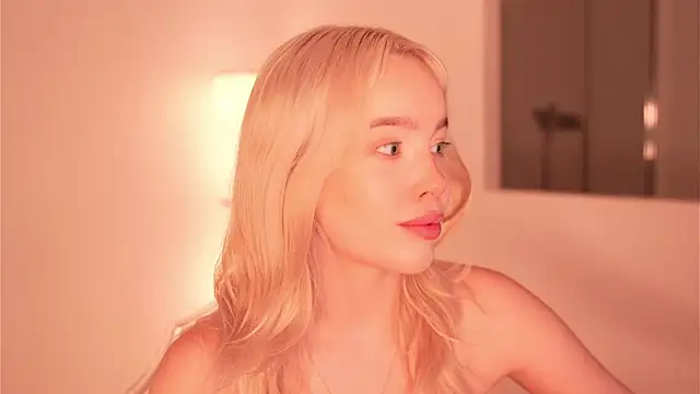 Snapshot of mother__of__dragons chatting on November 13, 2025, 10:19 pm mother of dragons online show from November 13, 2025, 10:19 pm