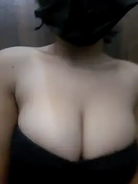 Snapshot of Onlyfordarlings chatting on April 6, 2026, 9:21 am Onlyfordarlings online show from April 6, 2026, 9:21 am