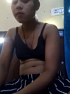 Snapshot of Mansi01 chatting on September 30, 2025, 3:39 pm Mansi01 online show from September 30, 2025, 3:39 pm