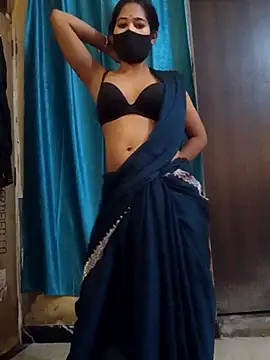 Snapshot of Mansi01 chatting on October 3, 2025, 9:23 pm Mansi01 online show from October 3, 2025, 9:23 pm