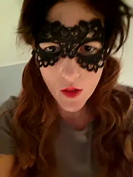 Snapshot of Naughty-Layla chatting on October 10, 2025, 5:28 am Naughty-Layla online show from October 10, 2025, 5:28 am