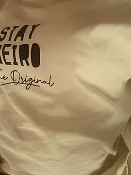 Snapshot of anayahotty chatting on October 7, 2025, 8:55 am anayahotty online show from October 7, 2025, 8:55 am