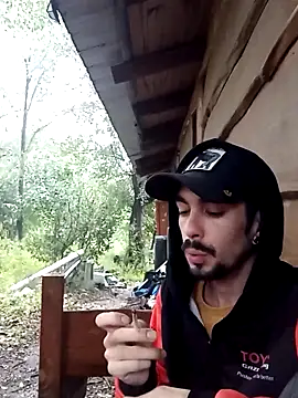 -Axelconda420 online show from April 2, 2026, 3:09 pm
