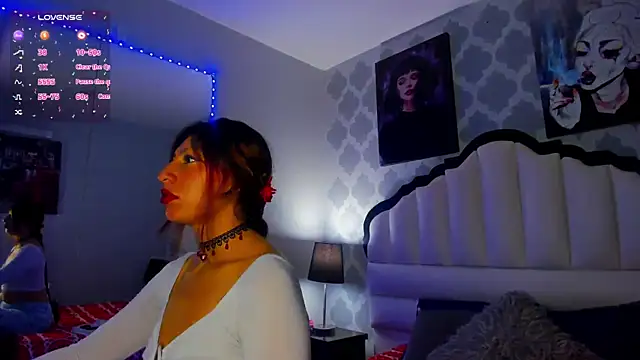 Snapshot of AlisonCold chatting on October 1, 2025, 12:33 pm AlisonCold online show from October 1, 2025, 12:33 pm