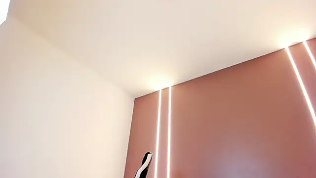 zoee zi online show from March 25, 2026, 9:10 pm