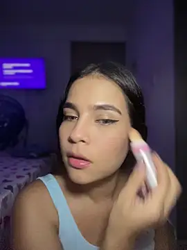 Snapshot of Valery_lux16 chatting on May 31, 2026, 8:32 pm Valery lux16 online show from May 31, 2026, 8:32 pm