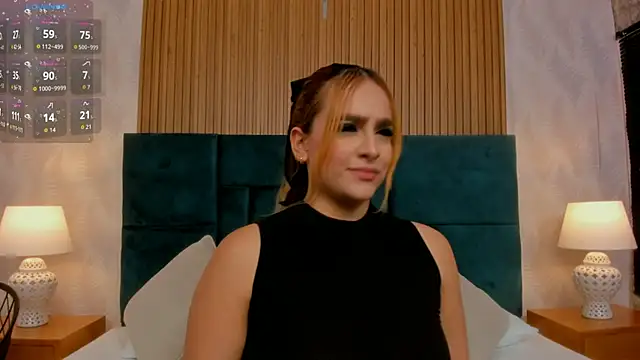 Amber kiss  online show from March 24, 2026, 6:24 pm