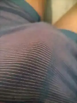 Blackveins32 online show from October 26, 2025, 5:46 am