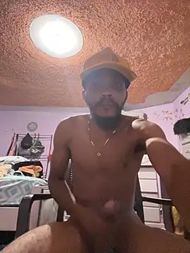 Snapshot of cockybig1 chatting on October 3, 2025, 2:41 am cockybig1 online show from October 3, 2025, 2:41 am