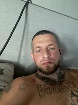 Snapshot of Danielxxxbbn chatting on October 1, 2025, 2:56 pm Danielxxxbbn online show from October 1, 2025, 2:56 pm