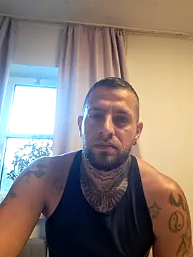 Snapshot of Danielxxxbbn chatting on October 3, 2025, 7:49 am Danielxxxbbn online show from October 3, 2025, 7:49 am