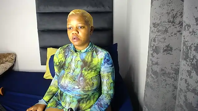 Snapshot of Juiceybileh chatting on October 7, 2025, 6:38 pm Juiceybileh online show from October 7, 2025, 6:38 pm