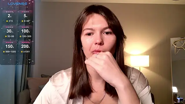 Snapshot of EllaCanny chatting on May 6, 2026, 3:46 am EllaCanny online show from May 6, 2026, 3:46 am
