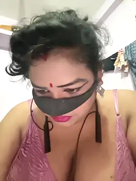 Deborbhavi222 online show from May 11, 2026, 6:16 pm
