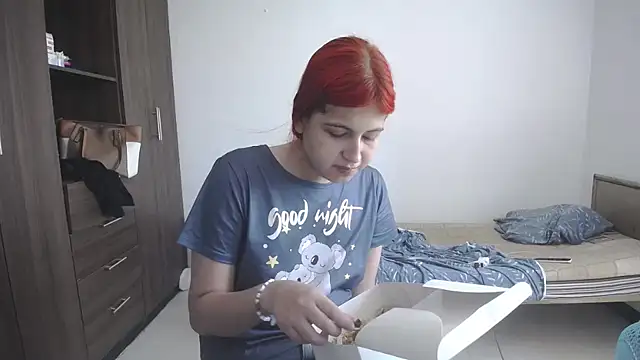 Snapshot of Mirage_Sertori chatting on March 20, 2026, 4:34 pm Mirage Sertori online show from March 20, 2026, 4:34 pm