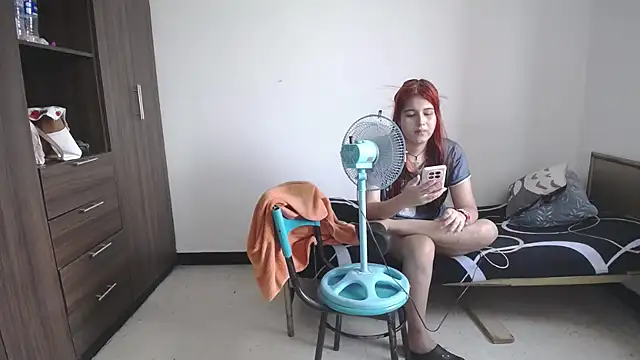 Snapshot of Mirage_Sertori chatting on April 14, 2026, 8:15 pm Mirage Sertori online show from April 14, 2026, 8:15 pm