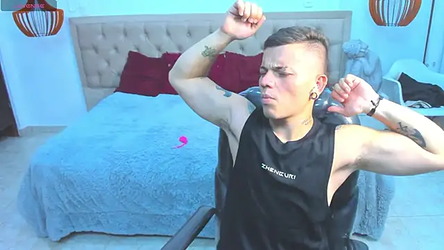 wildthor26 online show from February 6, 2026, 3:33 am