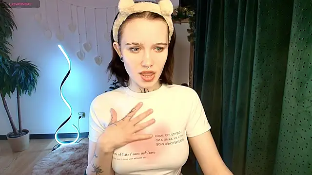 Elastikisss online show from December 15, 2025, 2:27 am