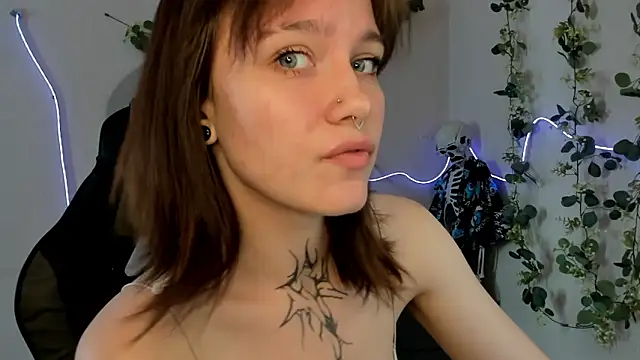 Elastikisss online show from May 3, 2026, 9:04 am
