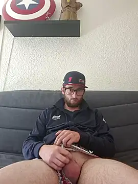 Snapshot of nymphomaniecouple chatting on April 15, 2026, 9:49 am nymphomaniecouple online show from April 15, 2026, 9:49 am