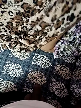 HotLugai97 online show from October 15, 2025, 7:14 pm