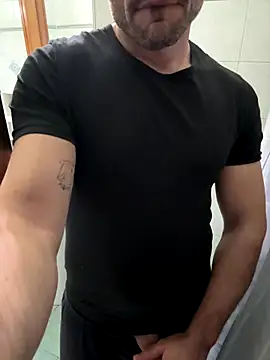 giovan2020 online show from November 26, 2025, 10:44 pm