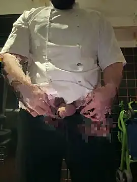 Snapshot of WeirdComedian36 chatting on October 29, 2025, 1:02 pm WeirdComedian36 online show from October 29, 2025, 1:02 pm