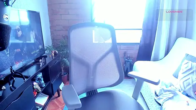 Snapshot of Chubby_Licius chatting on April 15, 2026, 10:21 pm Chubby Licius online show from April 15, 2026, 10:21 pm