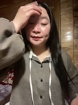 violet-00 online show from February 21, 2026, 11:11 am