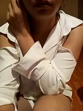 Snapshot of Suny_babyy chatting on May 11, 2026, 1:06 pm Suny babyy online show from May 11, 2026, 1:06 pm