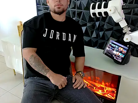 Snapshot of maximus888A chatting on October 21, 2025, 8:48 am maximus888A online show from October 21, 2025, 8:48 am