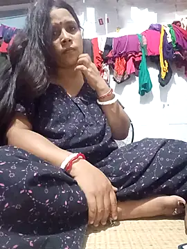 Snapshot of reya743 chatting on September 22, 2025, 6:26 am reya743 online show from September 22, 2025, 6:26 am