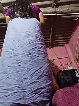 reya743 online show from December 18, 2025, 12:27 am