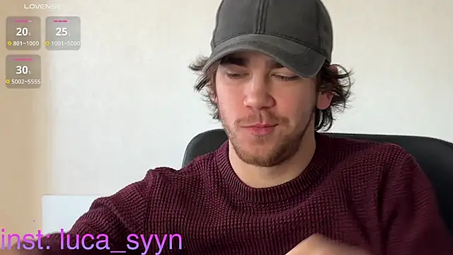 Snapshot of luca_syn chatting on October 22, 2025, 8:14 am luca syn online show from October 22, 2025, 8:14 am
