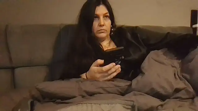 Snapshot of Feymaria chatting on October 20, 2025, 2:06 pm Feymaria online show from October 20, 2025, 2:06 pm