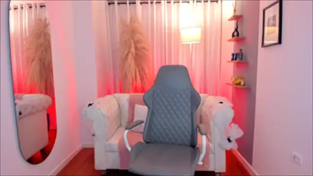 Snapshot of marcuswildx chatting on October 19, 2025, 3:23 pm marcuswildx online show from October 19, 2025, 3:23 pm