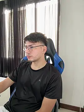 Snapshot of marcuswildx chatting on March 3, 2026, 11:49 am marcuswildx online show from March 3, 2026, 11:49 am