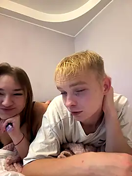 Snapshot of LinChka5789 chatting on October 15, 2025, 2:28 pm LinChka5789 online show from October 15, 2025, 2:28 pm