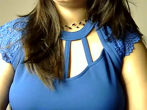 Snapshot of Aaliya02 chatting on November 14, 2025, 9:35 pm Aaliya02 online show from November 14, 2025, 9:35 pm