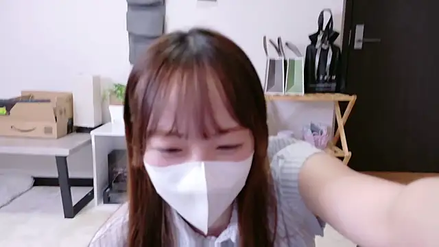 Snapshot of saku_sakura_ chatting on October 8, 2025, 12:25 pm saku sakura  online show from October 8, 2025, 12:25 pm