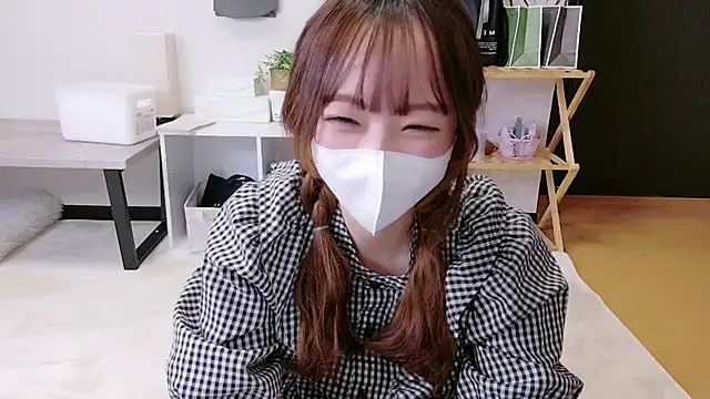 Snapshot of saku_sakura_ chatting on October 28, 2025, 12:52 pm saku sakura  online show from October 28, 2025, 12:52 pm