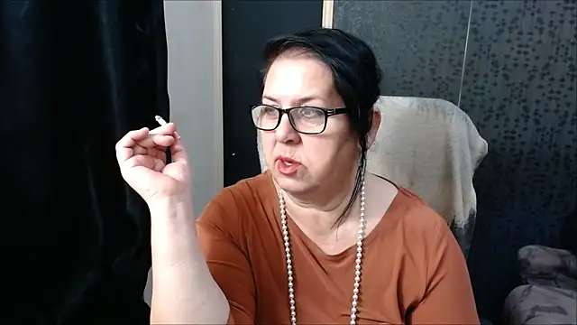 Snapshot of MissSanjanne chatting on March 5, 2025, 2:57 am MissSanjanne online show from March 5, 2025, 2:57 am