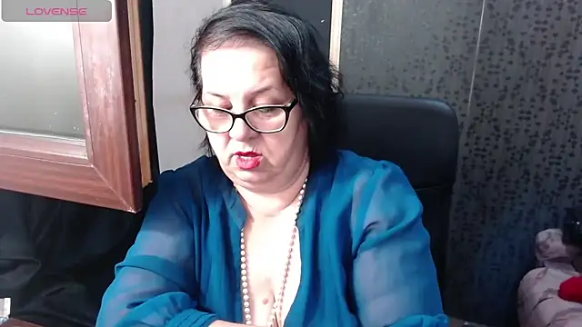 MissSanjanne online show from June 3, 2026, 11:32 pm