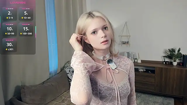 LaureMestler online show from December 17, 2025, 8:20 am