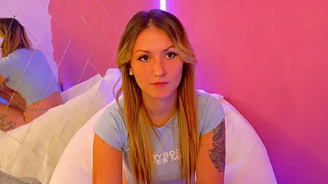 Snapshot of Anaayss_ chatting on September 30, 2025, 4:50 am Anaayss  online show from September 30, 2025, 4:50 am